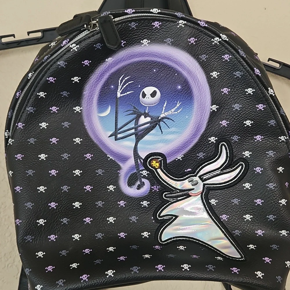 Dani Nightmare Before Christmas Backpack - Picture 1 of 9